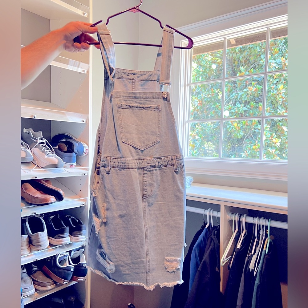 Over all maternity dress M